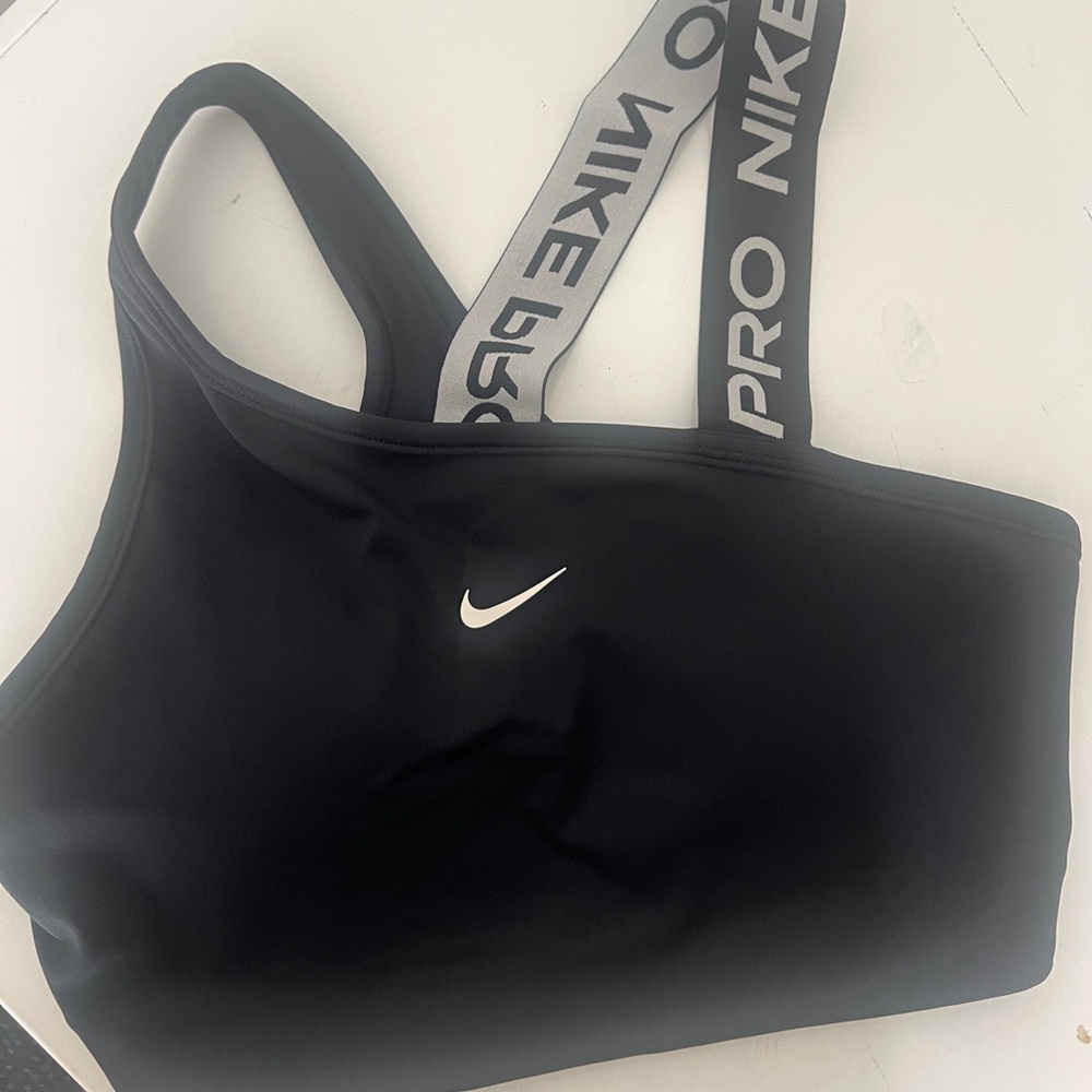 Nike Black Sports Bra with Wide Straps